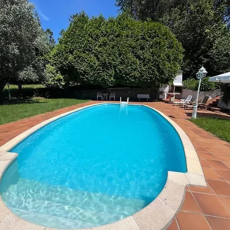 Casa En El Campo Con Piscina Lousame