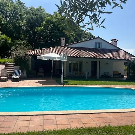 Casa En El Campo Con Piscina *