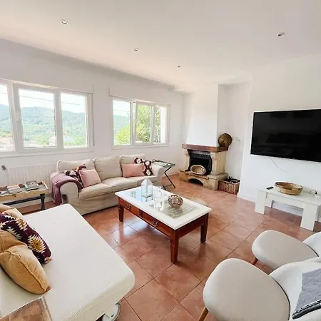 Casa En El Campo Con Piscina Lousame