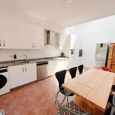 Casa En El Campo Con Piscina 빌라 Lousame
