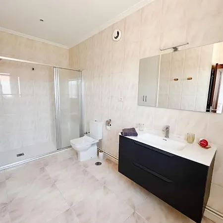 빌라 Casa En El Campo Con Piscina Lousame