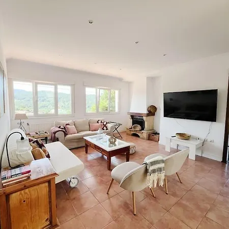 Casa En El Campo Con Piscina 빌라