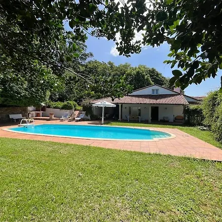 Casa En El Campo Con Piscina *