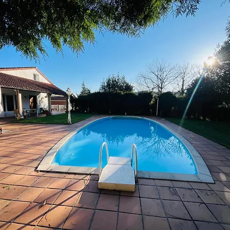 Casa En El Campo Con Piscina Villa Lousame
